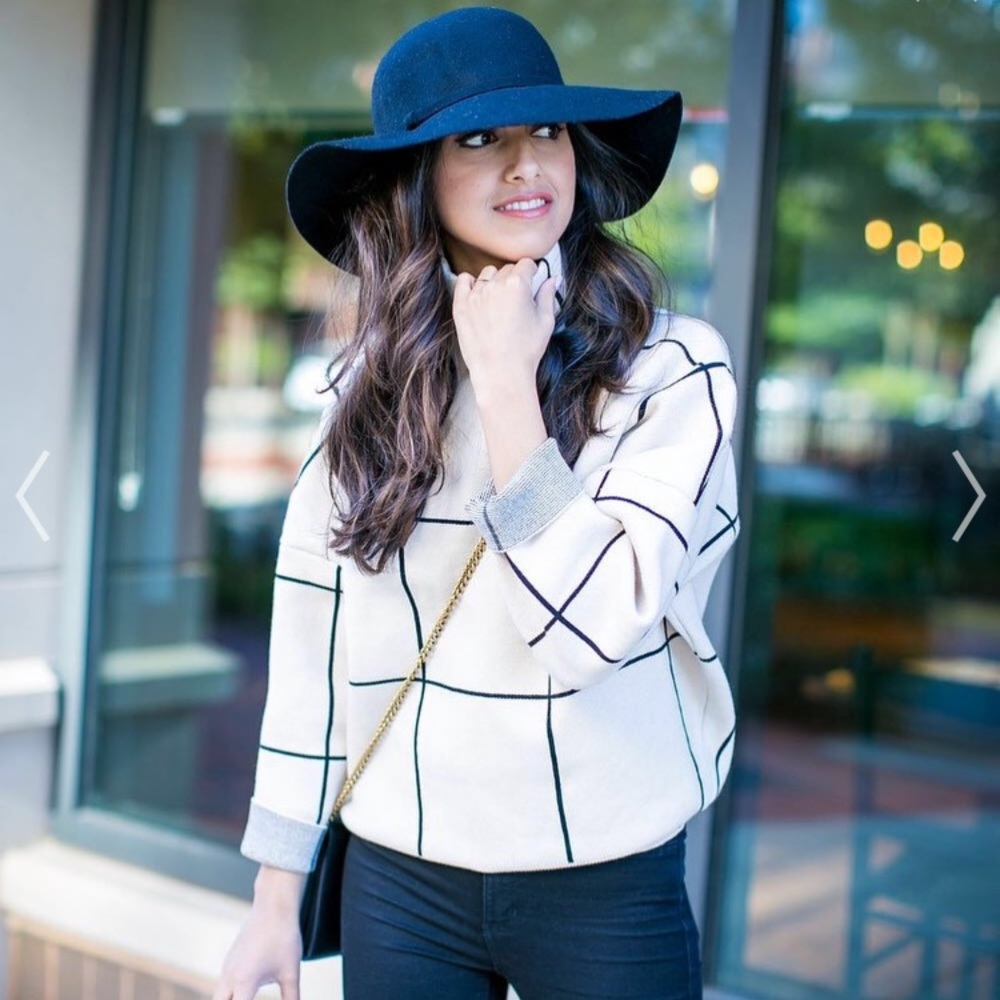 Chic Wish Grid Sweater